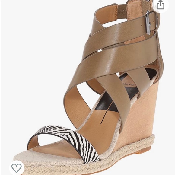 Wedge Dolce Vita Sandal - Picture 4 of 7